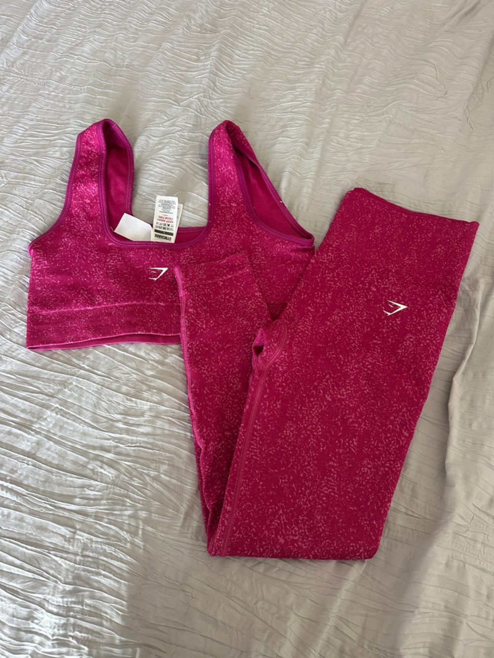Gymshark Fuchsia Speckled Seamless Sports Bra & Leggings Set
